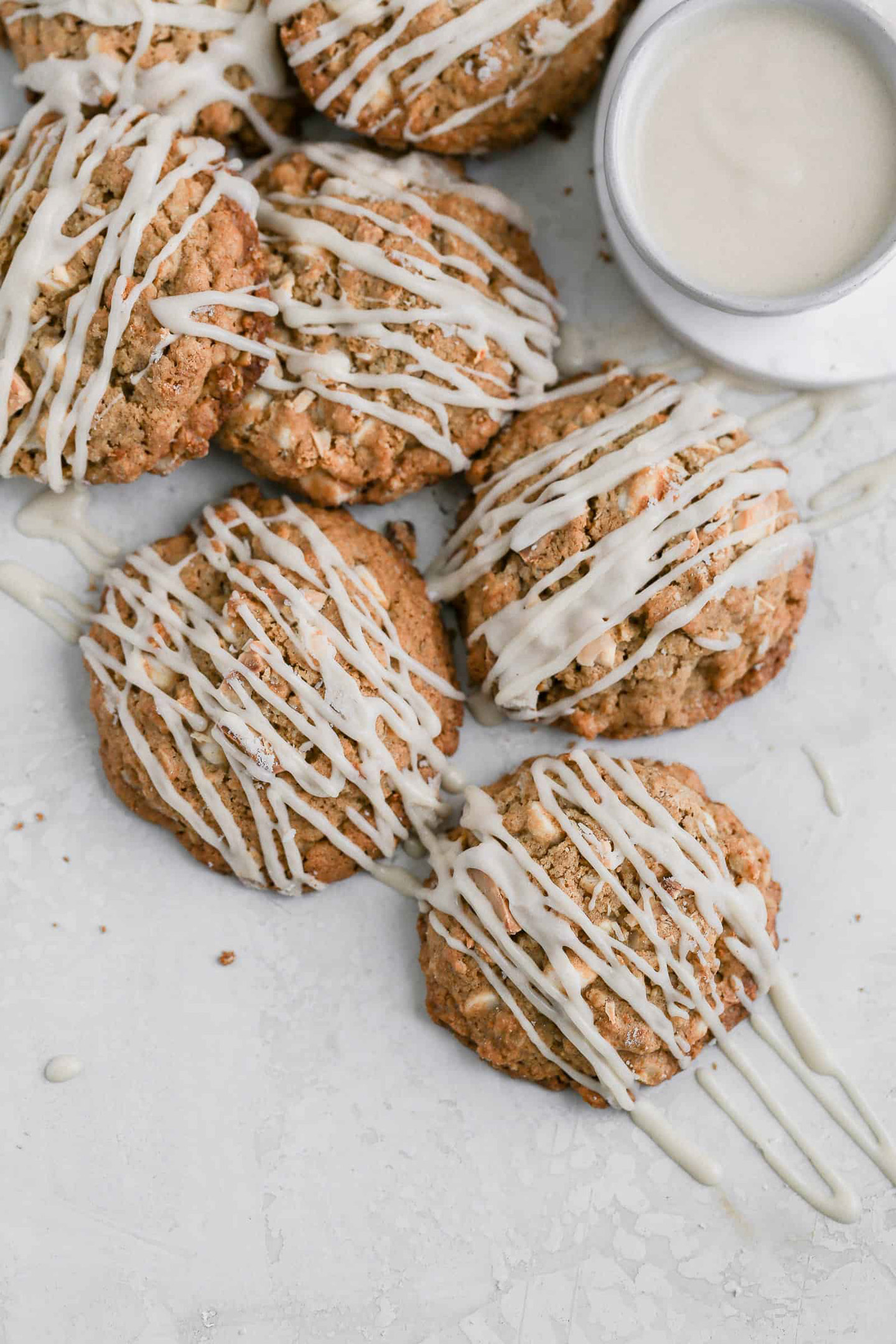 Minute Cream Cheese Glaze: The Ultimate Sweet & Tangy Topping